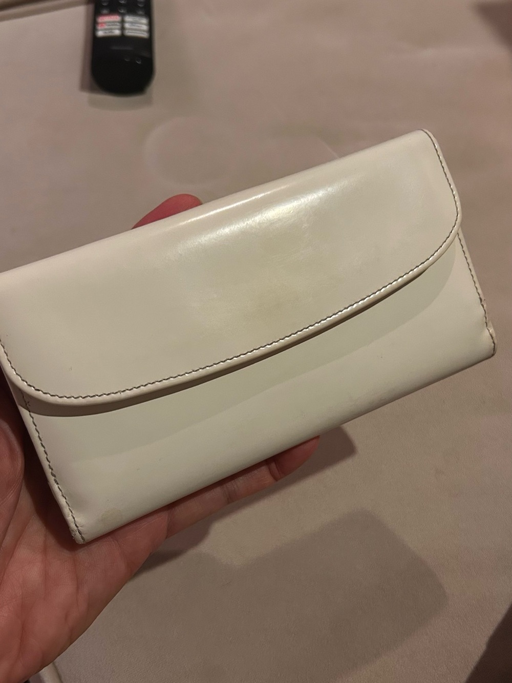 GUCCI Ivory Patent Vintage Leather WALLET - Picture 8 of 10